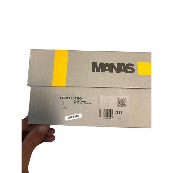 MANAS Urban Nero Black Leather Zipper Booties Size 40 Eu 9 US NWOT - Picture 7 of 7